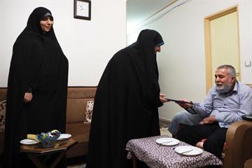 از سوی رئیس کمیسیون فرهنگی و اجتماعی شورای اسلامی شهر تهران صورت گرفت؛ دیدار با دو خانواده ایثارگر